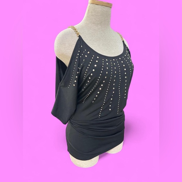 Y2K Black Studded Cold Shoulder Top with Chain Strap - Picture 2 of 6